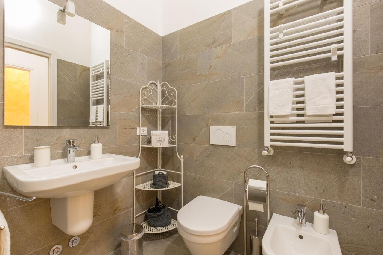 Antica Residenza Adua Apartment Verona Bagian luar foto