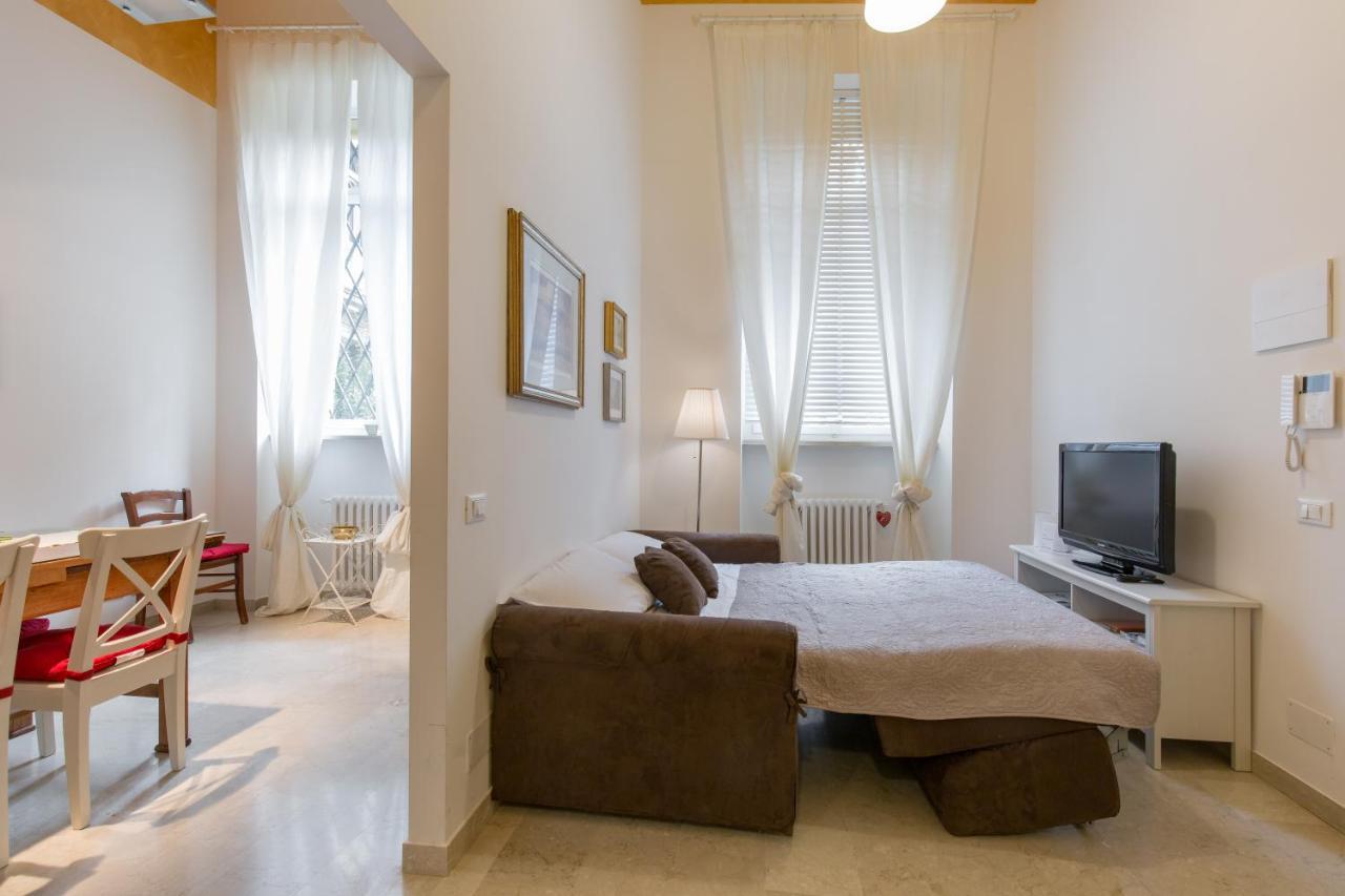 Antica Residenza Adua Apartment Verona Bagian luar foto
